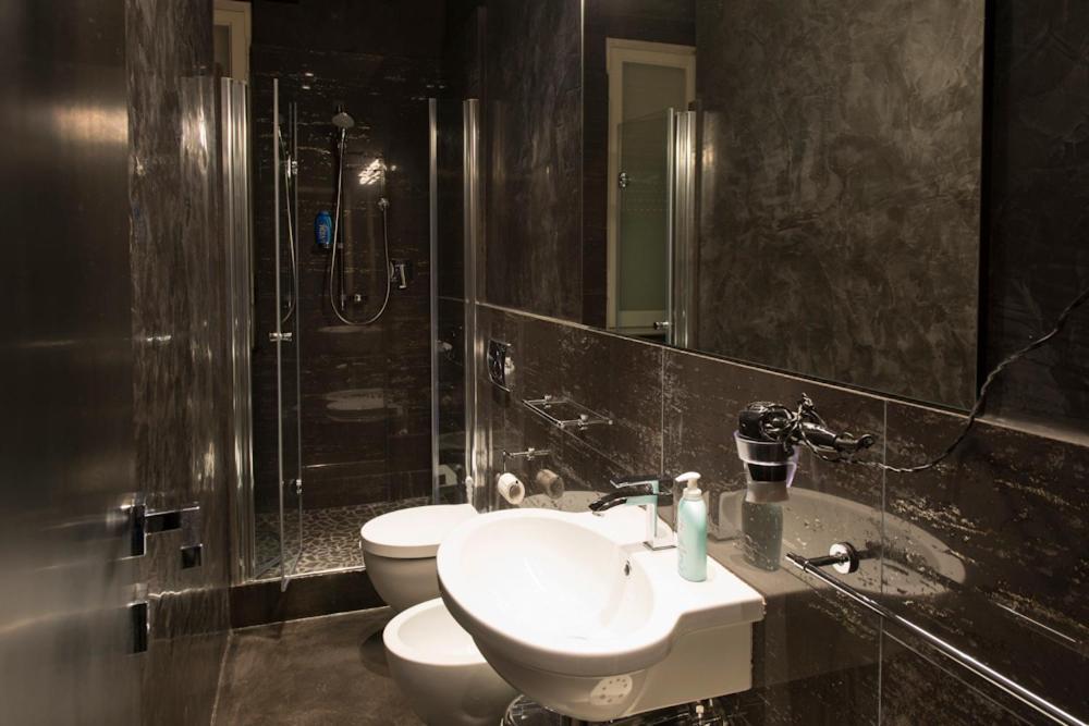 B&B Lounge Porto SantʼElpidio Rum bild